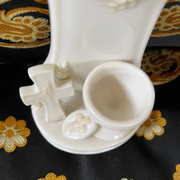 CROSS FIRST COMMUNION CERAMIC with PICTURE INSERT by RUSS - Picture 9 of 11